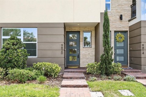 Townhouse in Orlando, Florida 3 bedrooms, 158.68 sq.m. № 1666573 - photo 4