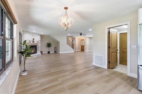 Casa en venta en Inverness, Florida, 3 dormitorios, 173.63 m2 № 2239358 - foto 7