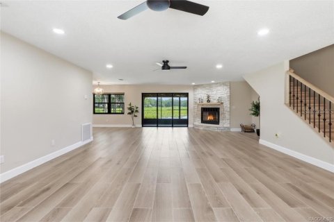 Casa en venta en Inverness, Florida, 3 dormitorios, 173.63 m2 № 2239358 - foto 4