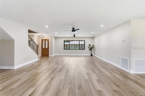 Casa en venta en Inverness, Florida, 3 dormitorios, 173.63 m2 № 2239358 - foto 5
