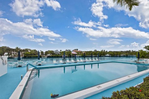 Condo in South Palm Beach, Florida, 1 bedroom  № 2177790 - photo 26