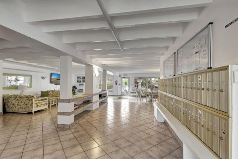 Condo in South Palm Beach, Florida, 1 bedroom  № 2177790 - photo 22