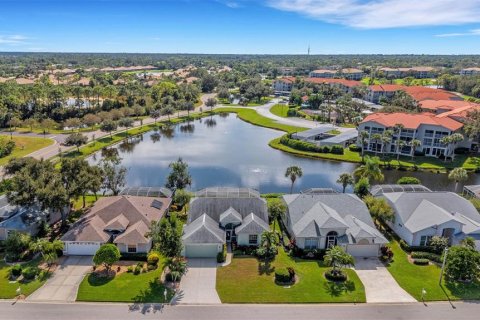 House in Sarasota, Florida 2 bedrooms, 151.24 sq.m. № 2148187 - photo 9