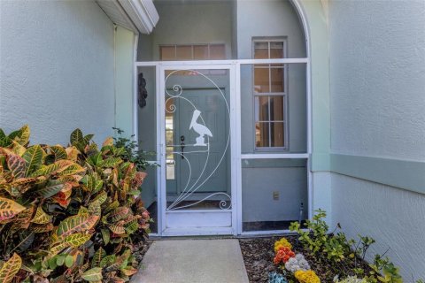 House in Sarasota, Florida 2 bedrooms, 151.24 sq.m. № 2148187 - photo 12