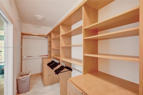 Copropriété à vendre à Miami, Floride: 2 chambres, 163.14 m2 № 1973540 - photo 19