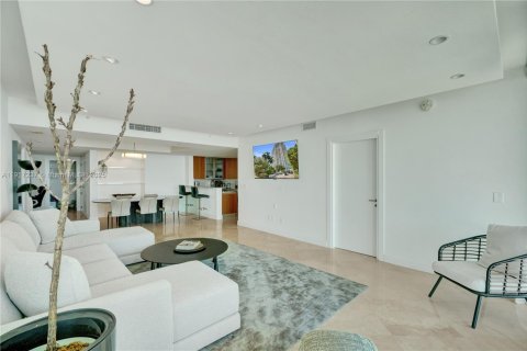 Copropriété à vendre à Miami, Floride: 2 chambres, 163.14 m2 № 1973540 - photo 9