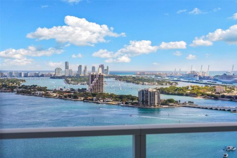 Condo in Miami, Florida, 2 bedrooms  № 1500812 - photo 7