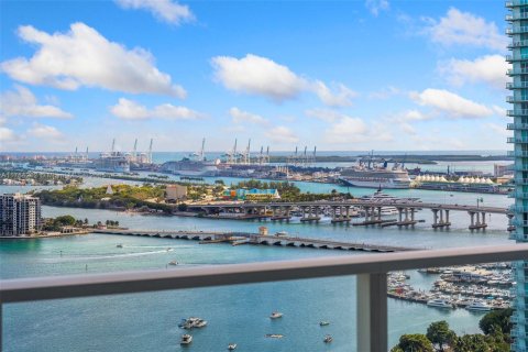 Condo in Miami, Florida, 2 bedrooms  № 1500812 - photo 13