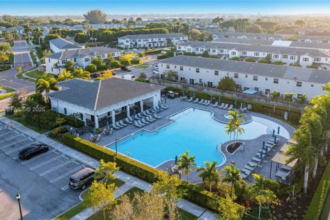 Купить таунхаус в Хомстед, Флорида 3 спальни, 133.97м2, № 2003302 - фото 19