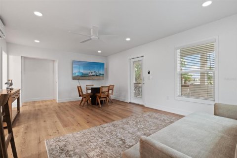 Villa ou maison à vendre à Englewood, Floride: 2 chambres, 92.9 m2 № 2216309 - photo 19