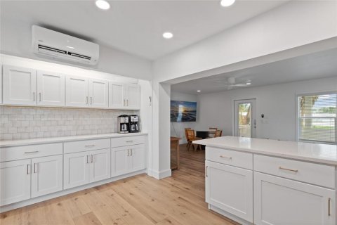 Villa ou maison à vendre à Englewood, Floride: 2 chambres, 92.9 m2 № 2216309 - photo 23
