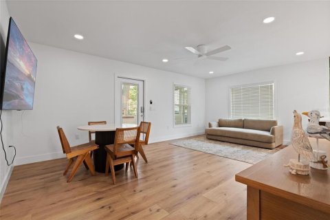 Villa ou maison à vendre à Englewood, Floride: 2 chambres, 92.9 m2 № 2216309 - photo 18