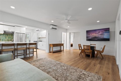 Villa ou maison à vendre à Englewood, Floride: 2 chambres, 92.9 m2 № 2216309 - photo 16