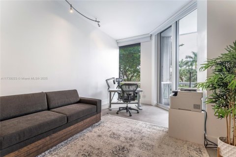 Condo in Aventura, Florida, 2 bedrooms  № 1487733 - photo 25