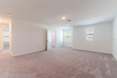 House in Zephyrhills, Florida 4 bedrooms, 253.81 sq.m. № 1651736 - photo 25