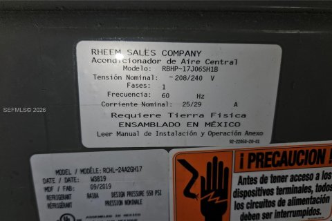 Copropriété à vendre à Miami, Floride: 2 chambres, 108.7 m2 № 2048347 - photo 14