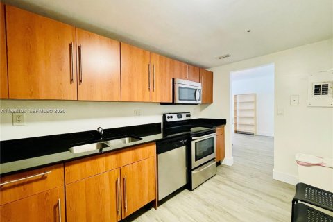 Copropriété à vendre à Hollywood, Floride: 1 chambre, 82.03 m2 № 2193458 - photo 7
