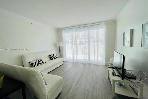 Copropriété à vendre à Hollywood, Floride: 1 chambre, 82.03 m2 № 2193458 - photo 3