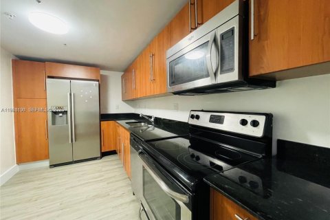 Copropriété à vendre à Hollywood, Floride: 1 chambre, 82.03 m2 № 2193458 - photo 6
