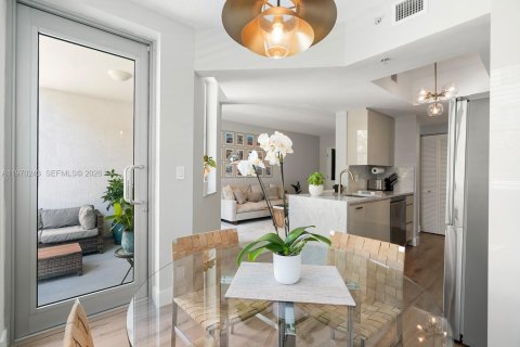 Condominio en venta en Miami Beach, Florida, 1 dormitorio, 76.74 m2 № 2031964 - foto 9
