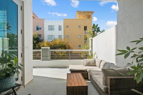 Condominio en venta en Miami Beach, Florida, 1 dormitorio, 76.74 m2 № 2031964 - foto 17