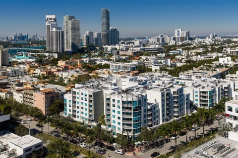 Condominio en venta en Miami Beach, Florida, 1 dormitorio, 76.74 m2 № 2031964 - foto 27