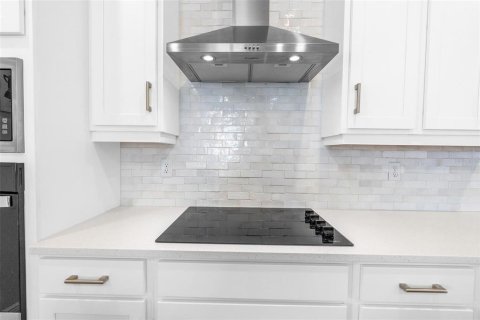 Casa en alquiler en Minneola, Florida, 4 dormitorios, 194.44 m2 № 2283632 - foto 4