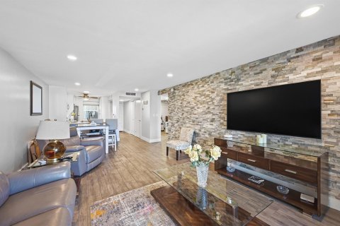 Copropriété à vendre à Pompano Beach, Floride: 2 chambres, 96.15 m2 № 2180628 - photo 8
