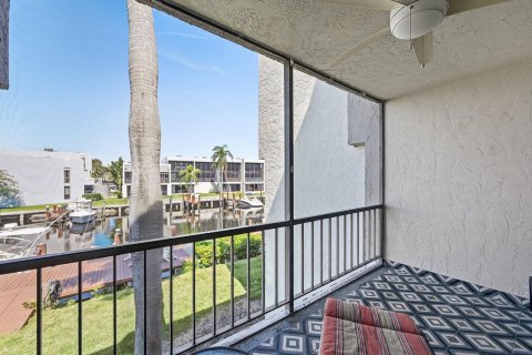 Copropriété à vendre à Pompano Beach, Floride: 2 chambres, 96.15 m2 № 2180628 - photo 18