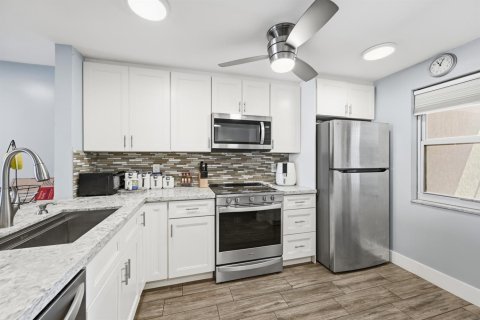 Copropriété à vendre à Pompano Beach, Floride: 2 chambres, 96.15 m2 № 2180628 - photo 4