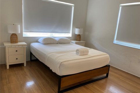 Apartamento en alquiler en Miami Beach, Florida, 2 dormitorios № 2339936 - foto 4