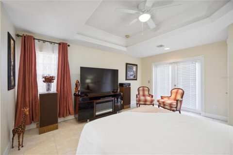 Townhouse in Sarasota, Florida 4 bedrooms, 192.77 sq.m. № 725436 - photo 23