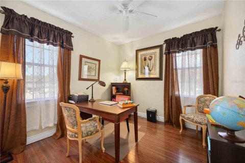 Townhouse in Sarasota, Florida 4 bedrooms, 192.77 sq.m. № 725436 - photo 30