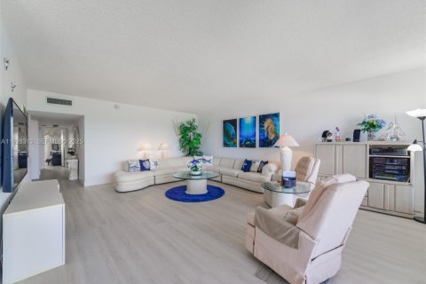Condominio en venta en Lauderdale-by-the-Sea, Florida, 2 dormitorios, 167.22 m2 № 2039620 - foto 6