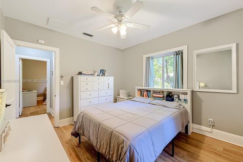 Casa en venta en Hollywood, Florida, 4 dormitorios, 290.32 m2 № 2087976 - foto 26