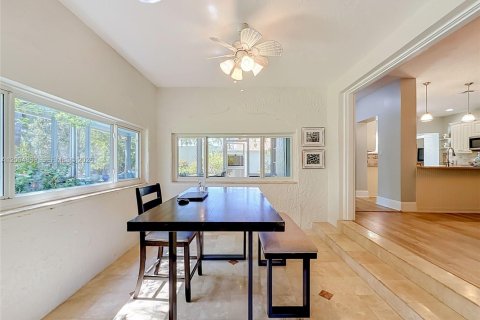Casa en venta en Hollywood, Florida, 4 dormitorios, 290.32 m2 № 2087976 - foto 16