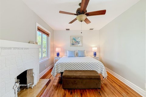 Casa en venta en Hollywood, Florida, 4 dormitorios, 290.32 m2 № 2087976 - foto 17