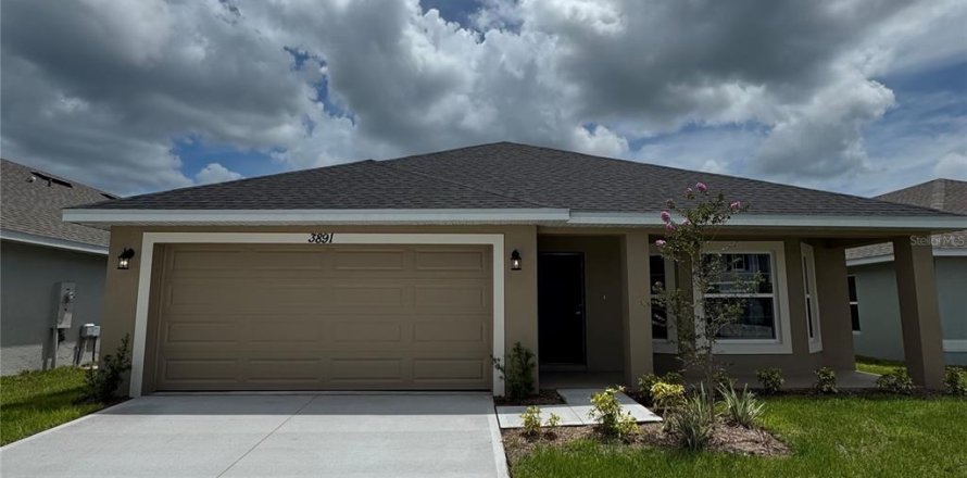 Casa en Saint Cloud, Florida 3 dormitorios, 165.37 m2 № 1789411