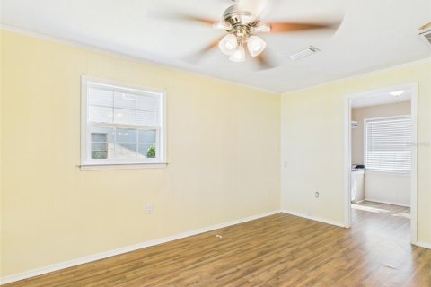 House in Haines City, Florida 3 bedrooms, 162.02 sq.m. № 1320276 - photo 17
