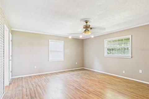 House in Haines City, Florida 3 bedrooms, 162.02 sq.m. № 1320276 - photo 11