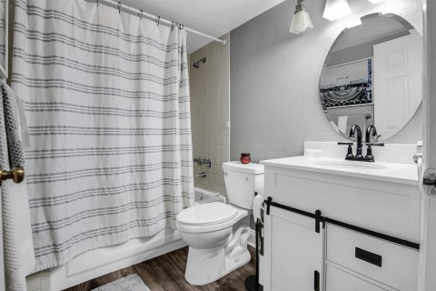 Condo in West Palm Beach, Florida, 2 bedrooms № 2378404 - photo 16
