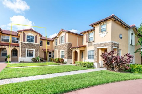 Townhouse in Homestead, Florida 3 bedrooms, 108.6 sq.m. № 2009693 - photo 6