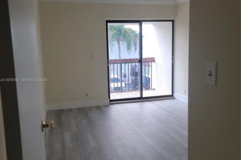 Touwnhouse à louer à Lauderhill, Floride: 3 chambres, 143.07 m2 № 2031442 - photo 12