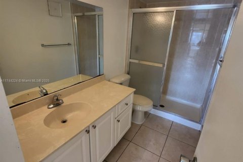 Copropriété à vendre à Plantation, Floride: 2 chambres, 98.48 m2 № 1710214 - photo 9