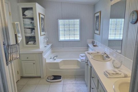 Apartment in Largo, Florida 3 bedrooms, 142.05 sq.m. № 2196909 - photo 20