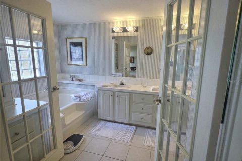 Apartment in Largo, Florida 3 bedrooms, 142.05 sq.m. № 2196909 - photo 19