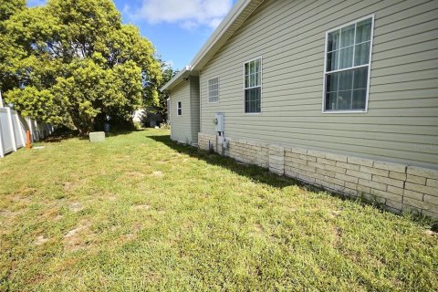 Apartment in Largo, Florida 3 bedrooms, 142.05 sq.m. № 2196909 - photo 25