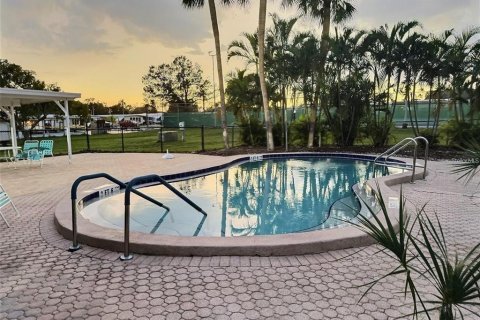 Apartment in Largo, Florida 3 bedrooms, 142.05 sq.m. № 2196909 - photo 29
