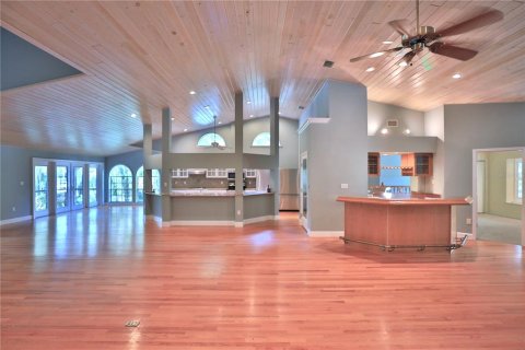 House in Dunnellon, Florida 5 bedrooms, 561.13 sq.m. № 2224989 - photo 7