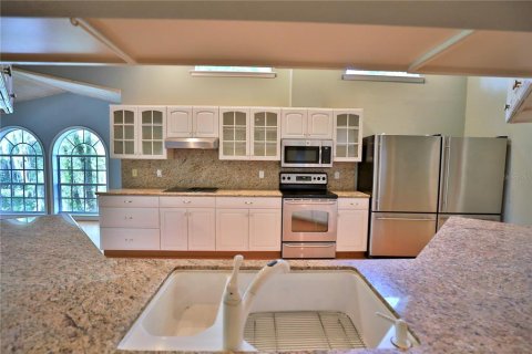 House in Dunnellon, Florida 5 bedrooms, 561.13 sq.m. № 2224989 - photo 8